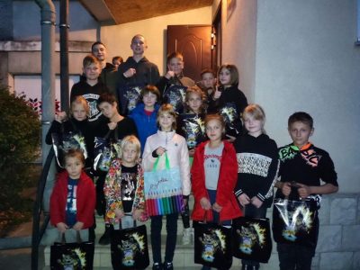 Волинський ліцей, що прихистив ВПО, отримав допомогу від благодійників  