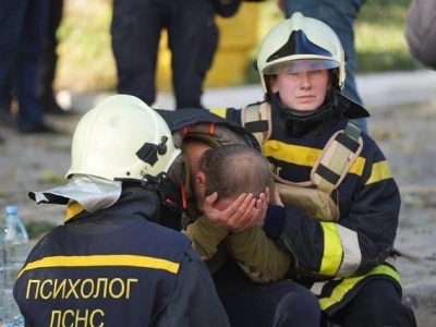 Володимир Зеленський показав наслідки удару дронами-камікадзе по Києву  