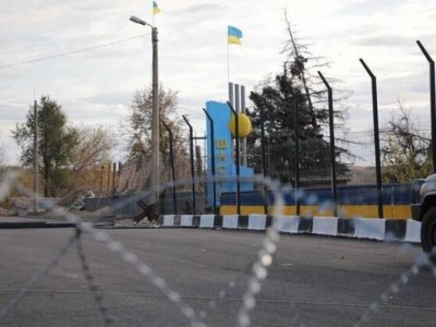 Біля Щастя виявлено колону цивільних авто, в яких тікали понад 200 російських військових  