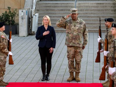 Бріджит Брінк обговорила з командувачем армії США безпекову допомогу Україні  