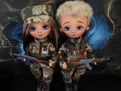 Бойові гусаки, ляльки-захисниці  – патріотичні вироби українських майстринь  