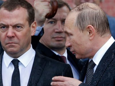 медведєв учергове марив «правомірністю» вимог рф до України  