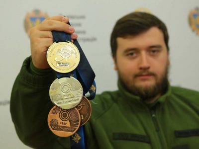 Голова Львівської обласної військової адміністрації зустрівся з армійськими спортсменами, які стали чемпіонами світу з кульової стрільби  