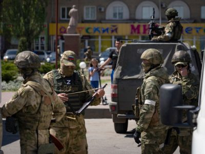 росія продовжує перекидати військову техніку і особовий склад до білорусі  