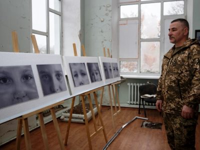 У Чернігові відкрилася фотовиставка «Війна в очах дітей Донбасу»  