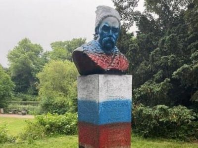 Як російські окупанти «денацифікували» Тараса Шевченка  