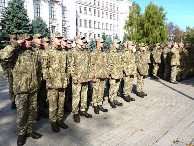 Особливості призову на строкову військову службу та діяльності призовних комісій під час воєнного стану  