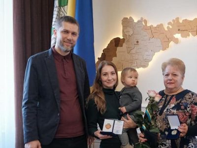 Військовослужбовців ЗСУ нагородили медалями «За заслуги перед Буковиною»