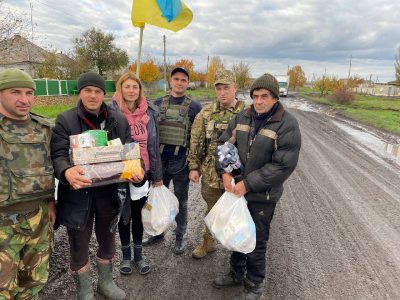 Сили територіальної оборони ЗСУ підтримують цивільне населення нещодавно деокупованих територій