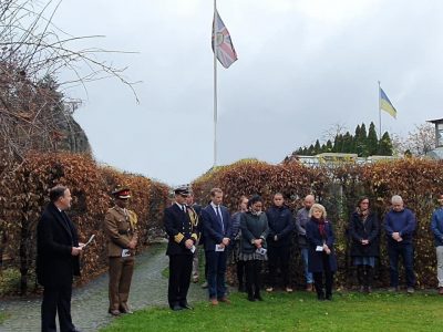 Британці у Києві вшанували людські жертви заради миру  