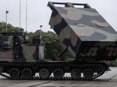 Нова реактивна система залпового вогню прибула в Україну з Франції  