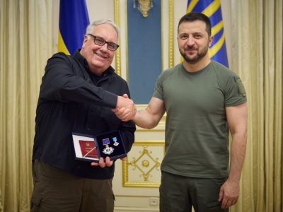 Глава держави обговорив відбудову України з американським бізнесменом Говардом Баффетом