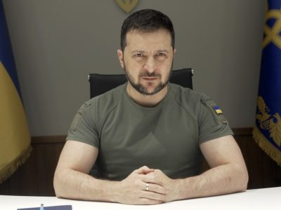 Енергетики, комунальники, ДСНС працюватимуть цілодобово; поступово підключаємо нові й нові райони – звернення Президента України  