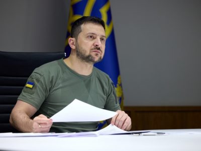 Усі наші воїни, які тримають позиції на Донбасі, – справжні герої – Президент  