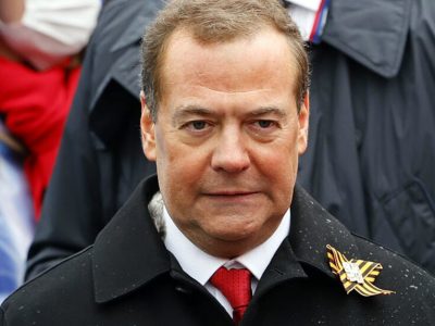 експрезидент рф запропонував кремлю «фінансовий тероризм»  