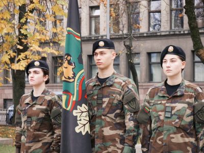 У Литві відкрили клас імені Героїв Крут для українських дітей  