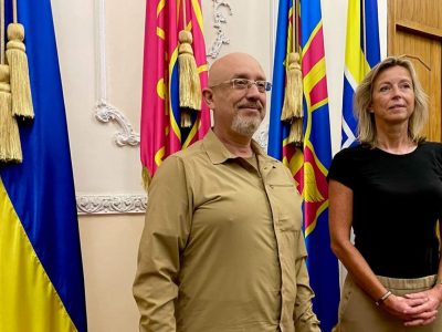 Олексій Резніков провів двосторонню зустріч із міністром оборони Нідерландів  