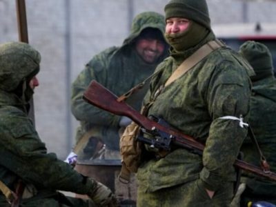 На окупованій Донеччині окупанти виловлюють своїх втікачів з Харківського напрямку  