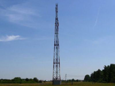 Армія мародерів: із Херсонщини росіяни вивозять обладнання веж звʼязку, художні цінності, меблі…  