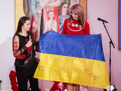 Український етнічний одяг, що допомагає здолати ворога  