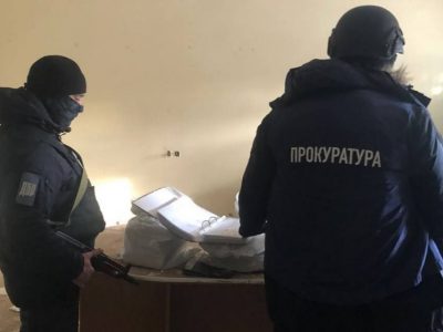 На Харківщині виявили схованку з документами псевдополіцейських, які окупанти не встигли знищити  