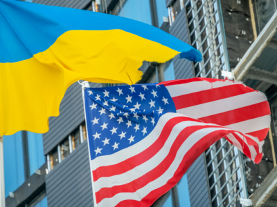 70% американців підтримують Україну, а 80% вважають рф ворожою або недружньою — соцопитування  
