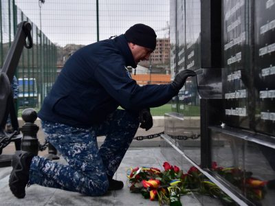 Командувач національного флоту вшанував пам’ять загиблих військовослужбовців ВМС ЗС України  