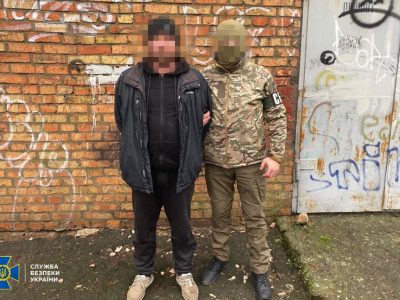 У Чорнобаївці затримали ворожого поплічника, який розквартировував окупантів  