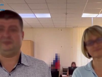Гауляйтера Голої Пристані та його «першу заступницю» притягнуть до відповідальності  