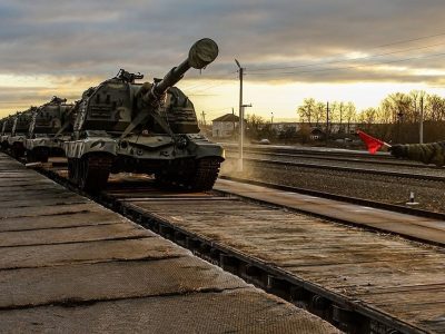 Армія рф перекидає на фронт залізницею більше особового складу і техніки  