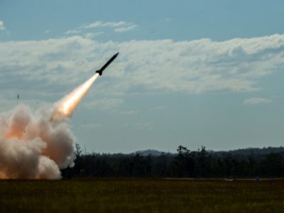 У відповідь на кожну ракетну атаку рф в Україну потрібно поставляти танки, гаубиці, бронемашини – МЗС  