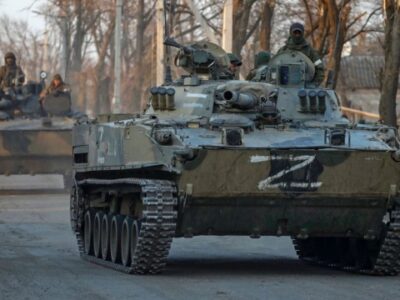 На Бахмутському та Авдіївському напрямках ворог за добу обстріляв 25 населених пунктів  