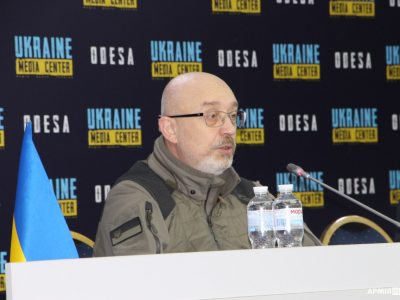 «Мета російського ракетного терору — занурити нас у темряву і холод. Але росії нас не зламати» — Олексій Резніков  