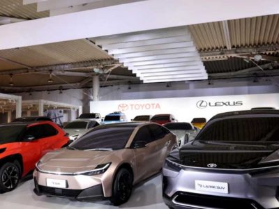 З російського ринку пішли 45 автомобільних брендів  