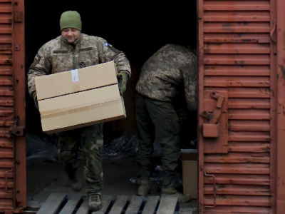 Ісландія передала українським воїнам 12 тис. одиниць зимового одягу. Його відправлять у бригади та шпиталі  