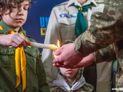 До прифронтового Харкова прибув Вифлеємський вогонь миру  