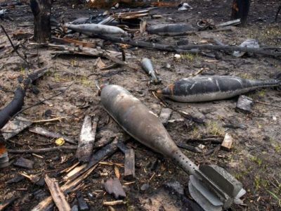 Розмінування України: за добу піротехніки ДСНС знешкодили понад 200 вибухонебезпечних предметів  