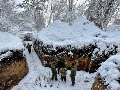 На росії за «шалені» гроші оголосили набір на риття окопів  