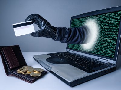 Як не потрапити на гачок до шахраїв? Поради від Мінреінтеграції