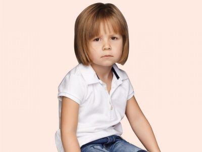 Як допомогти дитині подолати наслідки стресу від війни – поради МОЗ  