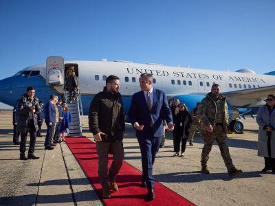 Президент України прибув до США  