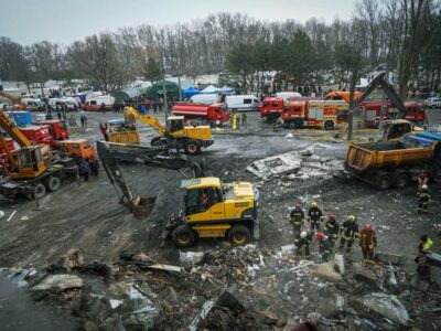 Рятувальні роботи у Дніпрі завершено: загинуло 44 особи, з них — 5 дітей  