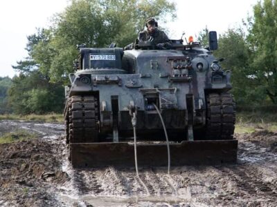 Німеччина передала Україні новий пакет військової допомоги, серед них — РСЗВ, БПЛА та системи виявлення дронів  