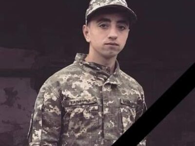 На Львівщині провели в останню путь захисника Віталія Калинича  