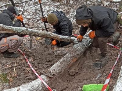 Пошукові групи продовжують відпрацьовувати локації ймовірних поховань захисників України