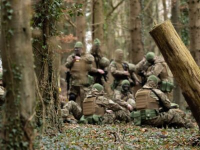 Військовослужбовці ЗСУ проходять у Великій Британії навчання з маскування  