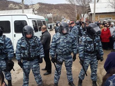 У Криму росіяни провели обшуки в помешканнях понад двадцяти сімей кримських татар та здійснили 6 арештів