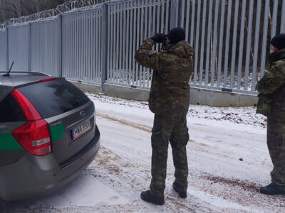 У Польщі завершили зведення паркану на кордоні з білоруссю  