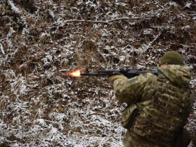 На півночі прикордонники вдосконалюють навички з бойової підготовки  