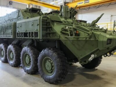 Міць канадського війська приростає броньованими «Супер-Бізонами»  